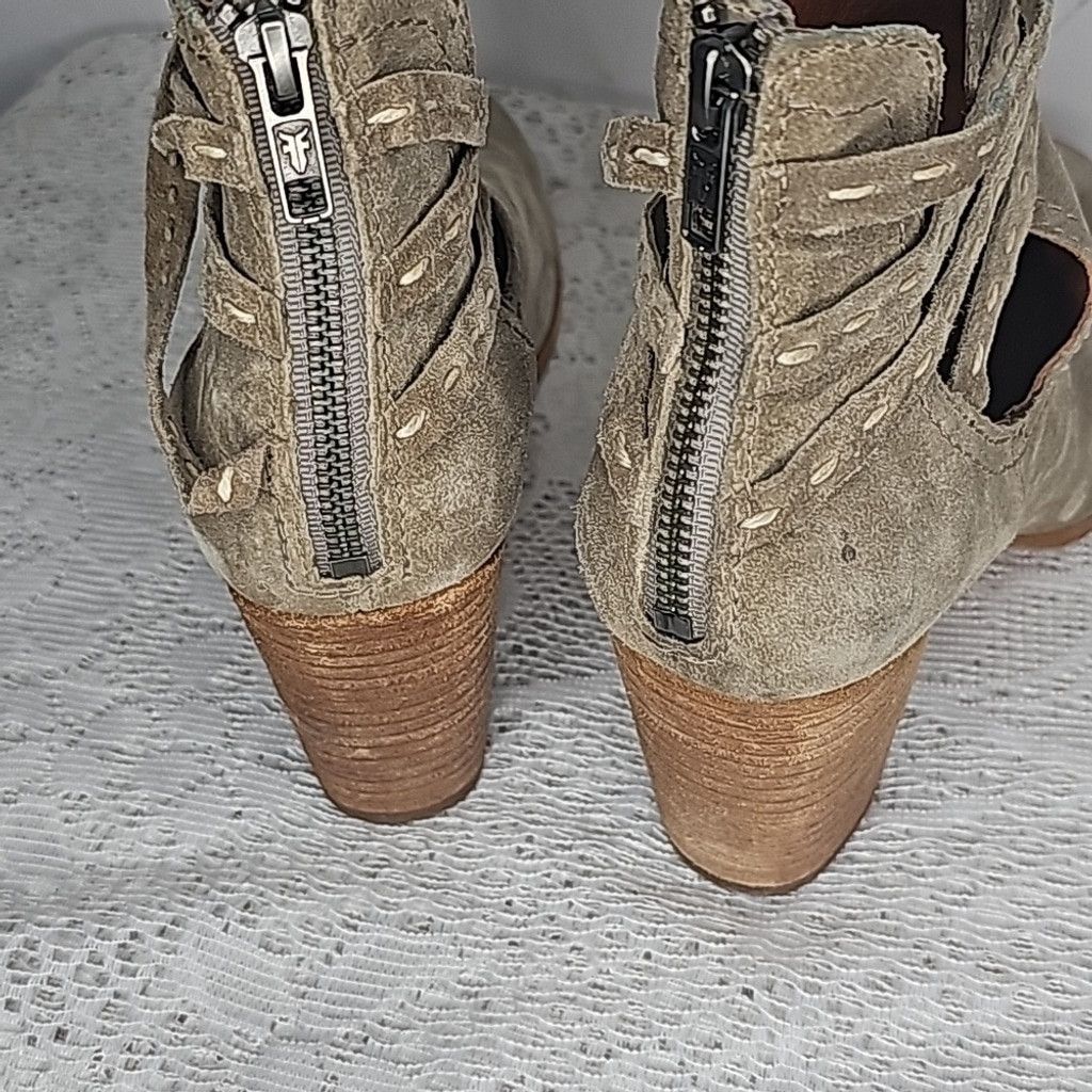 Frye Frye Naomi soft oiled suede block heel ankle boots bootie 11 Size US 11 / IT 41 - 5 Thumbnail