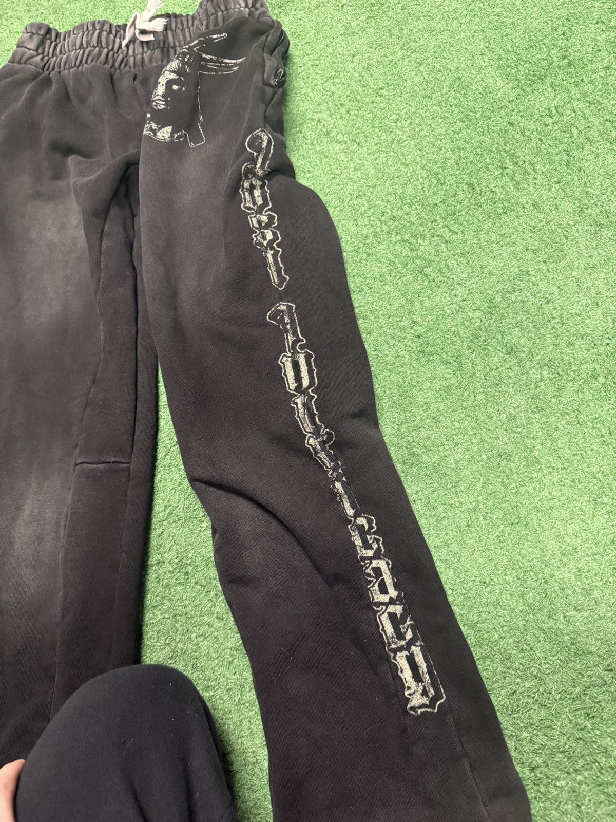 LOST INTRICACY Lost intricacy rhinstone sweatsuit Size US M / EU 48-50 / 2 - 7 Thumbnail