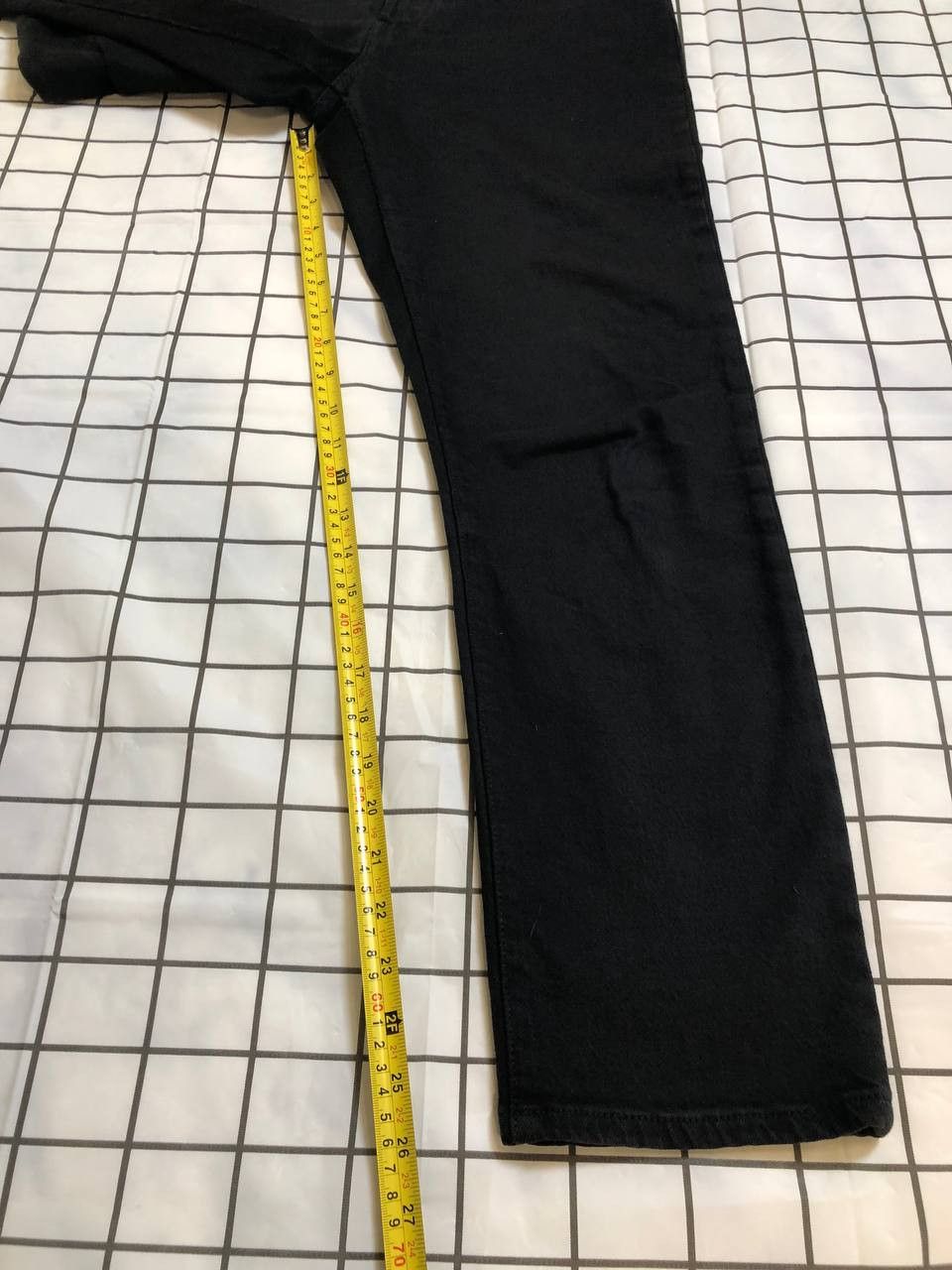 Levi's Levi Straus 501 Jeans Men Black Original Fit Pockets Size US 26 / EU 42 - 4 Thumbnail