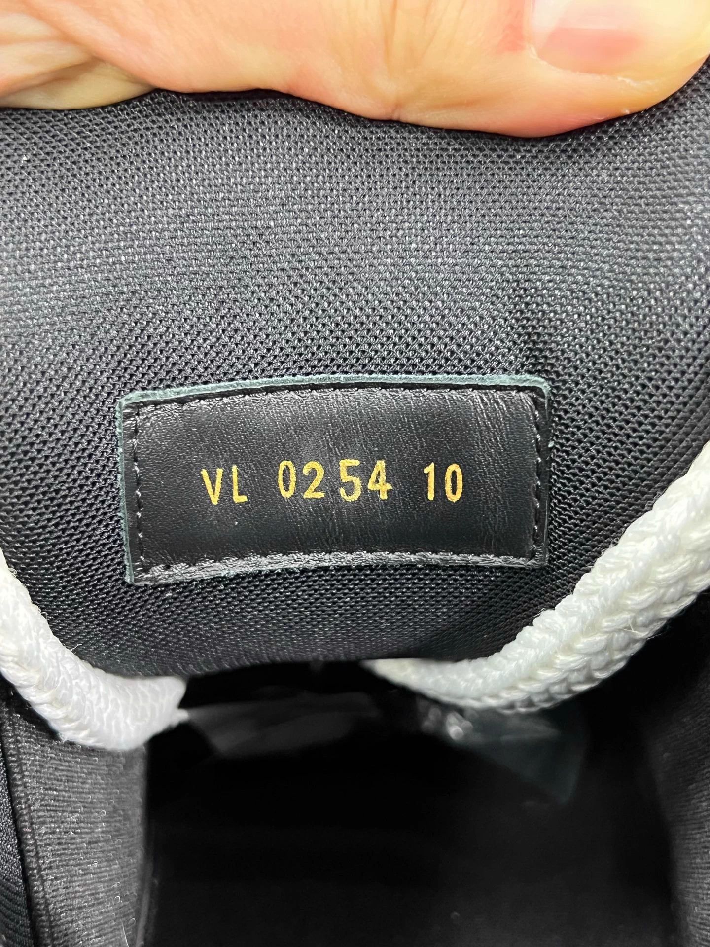 Louis Vuitton LOUIS VUITTON Trainer Maxi 44 Black White Denim Size US 11 / EU 44 - 8 Thumbnail