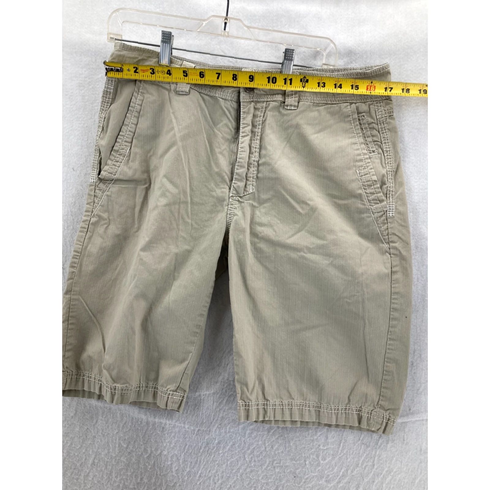 BKE BKE Standard Fit Mens Shorts 33 Norman Chino Beige Plaid 33in Inseam 11.5in Polyester Spandex Flat Front Casual Men Size US 33 - 2 Thumbnail