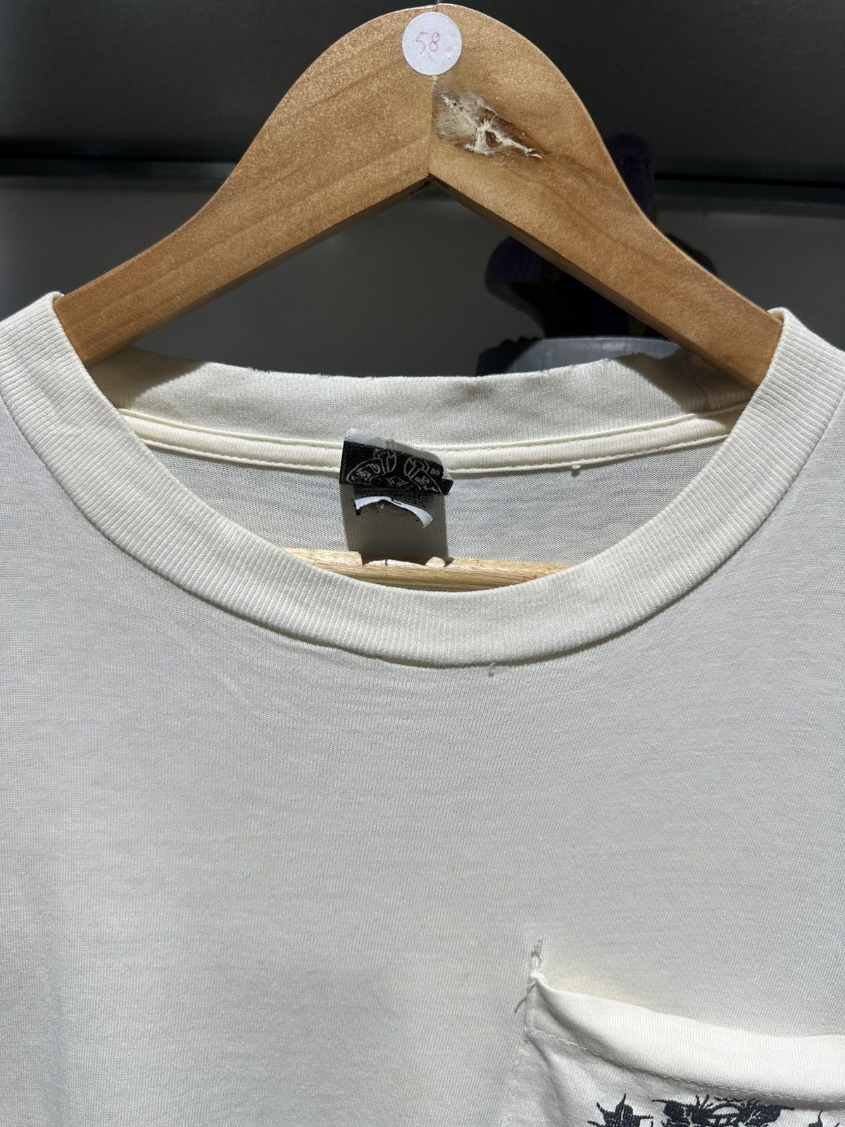 Vintage distressed vintage chrome hearts pocket tee Size US L / EU 52-54 / 3 - 6 Thumbnail