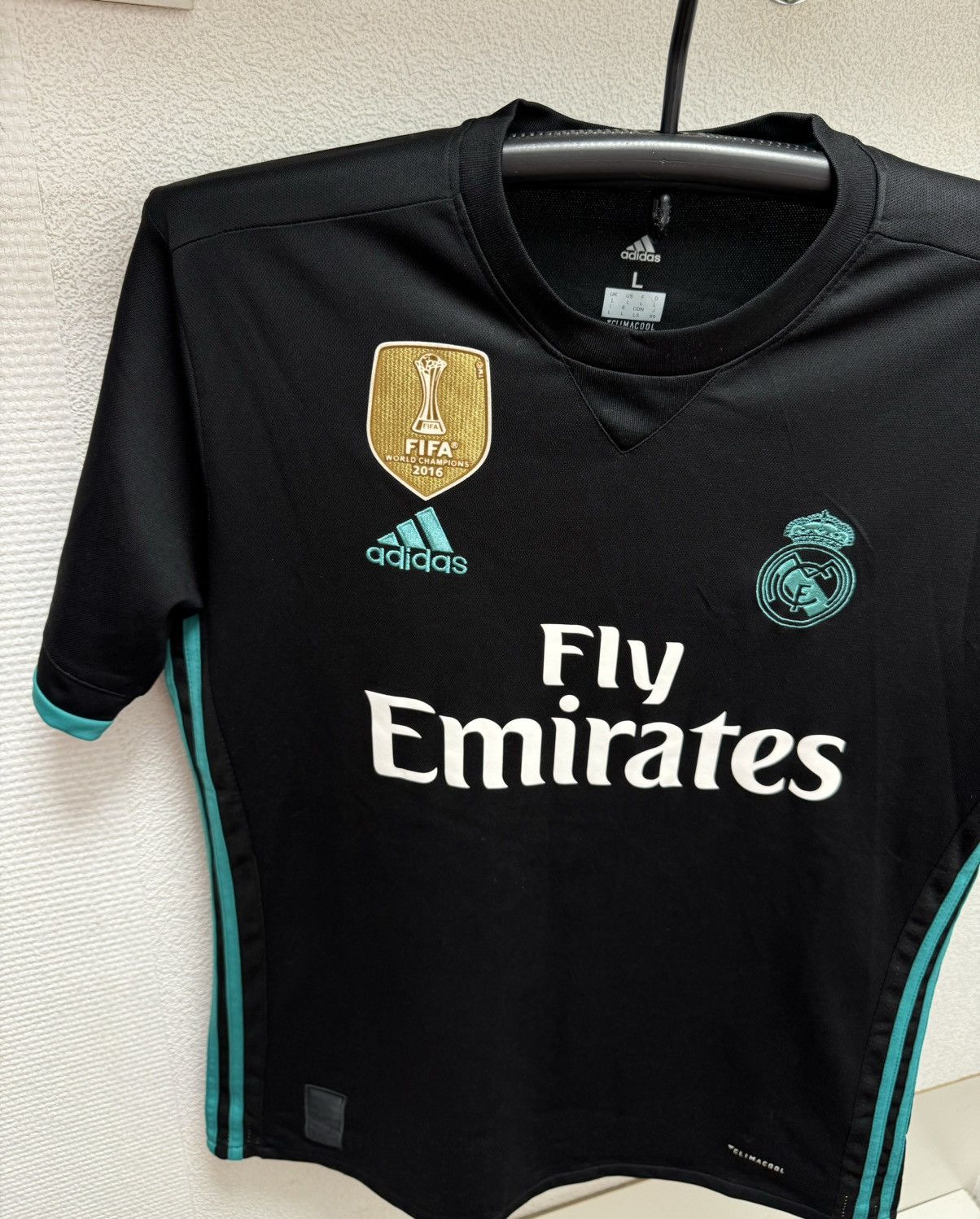 Adidas Real Madrid adidas black soccer jersey LFP L ( benzema) Size US L / EU 52-54 / 3 - 8 Thumbnail