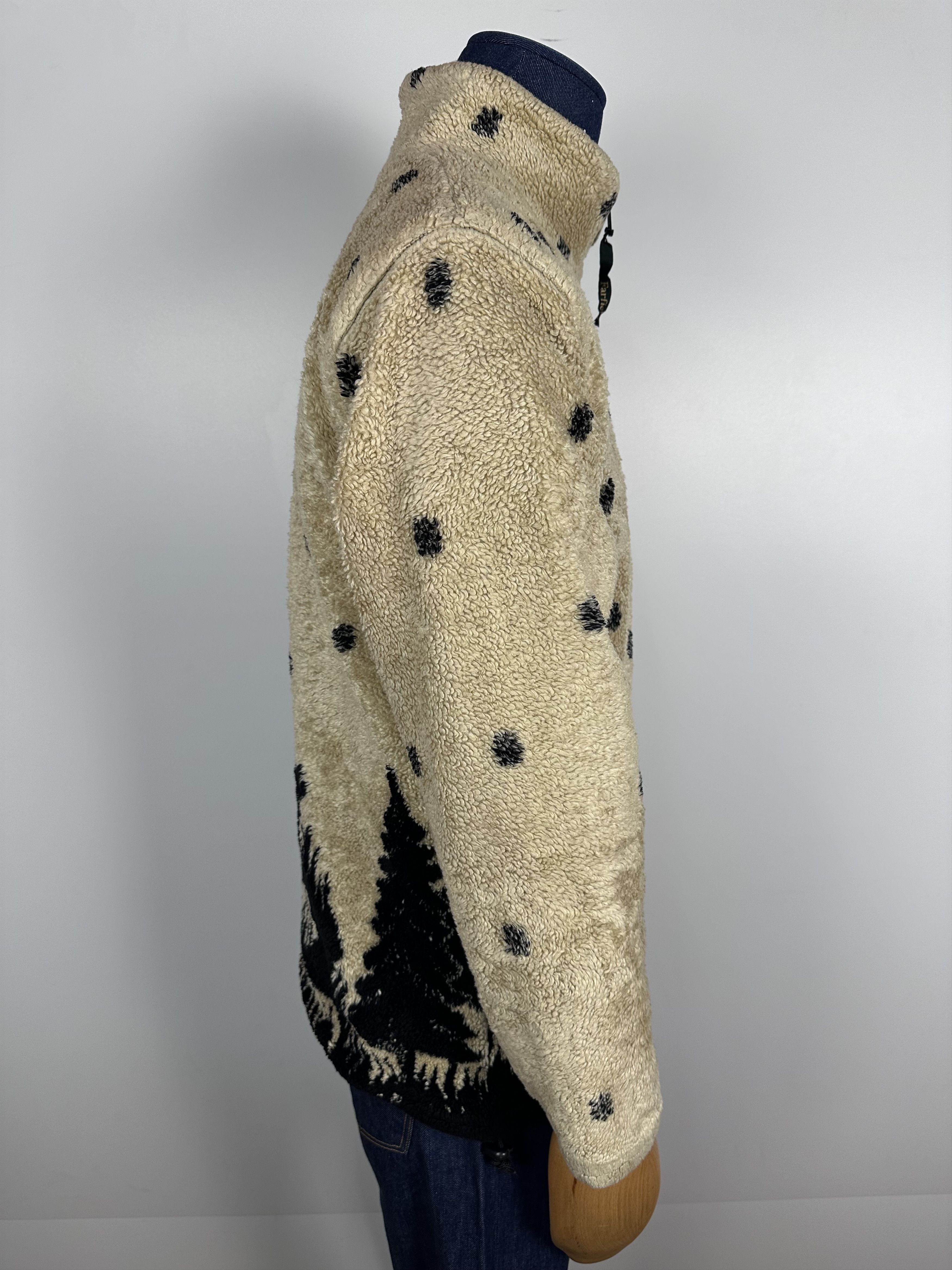 Vintage Vintage Wolf Forest Fleece Jacket Nature Print Mens Size M Size US M / EU 48-50 / 2 - 7 Thumbnail
