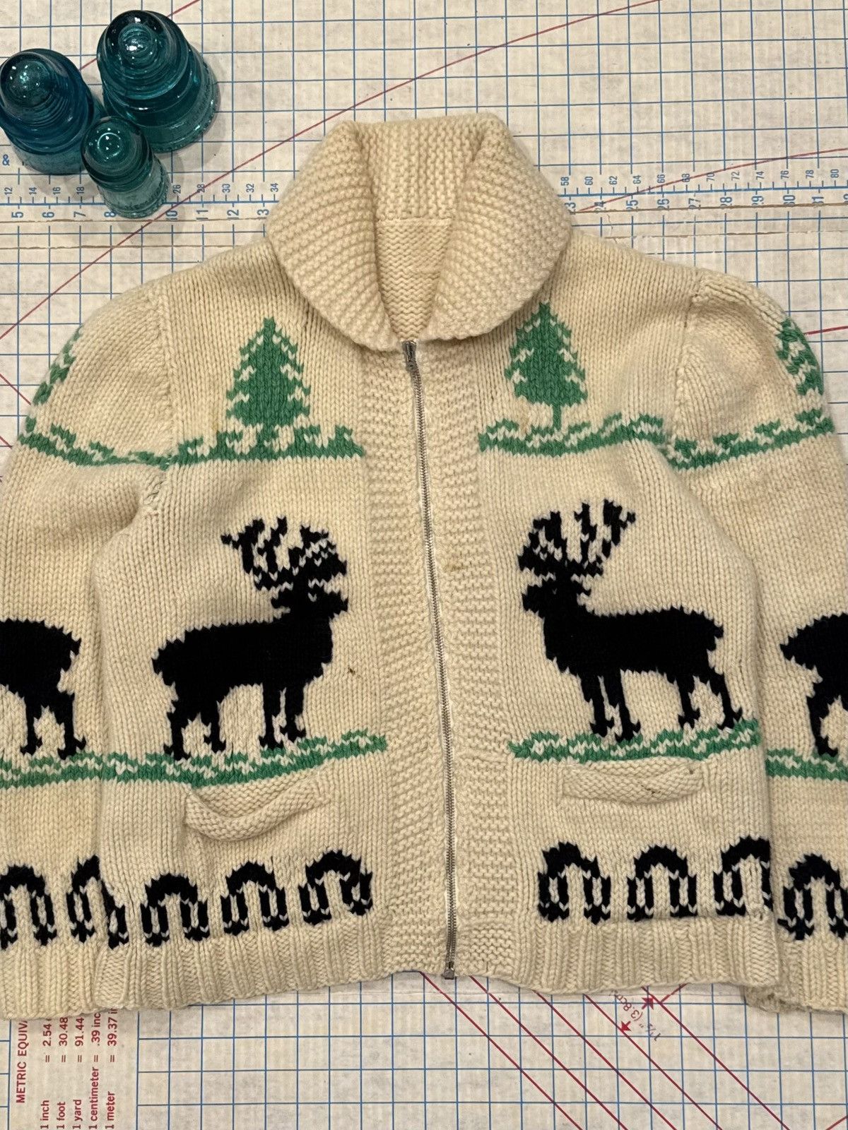 Vintage Vintage Elk Cowichan Knit Sweater Full Zip Fits Mens Medium Size US M / EU 48-50 / 2 - 2 Thumbnail