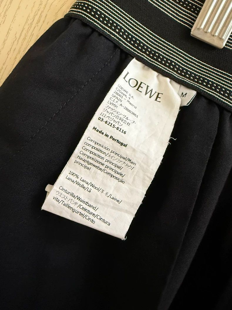 Loewe Loewe size M Summer shorts Size US 34 / EU 50 - 4 Thumbnail