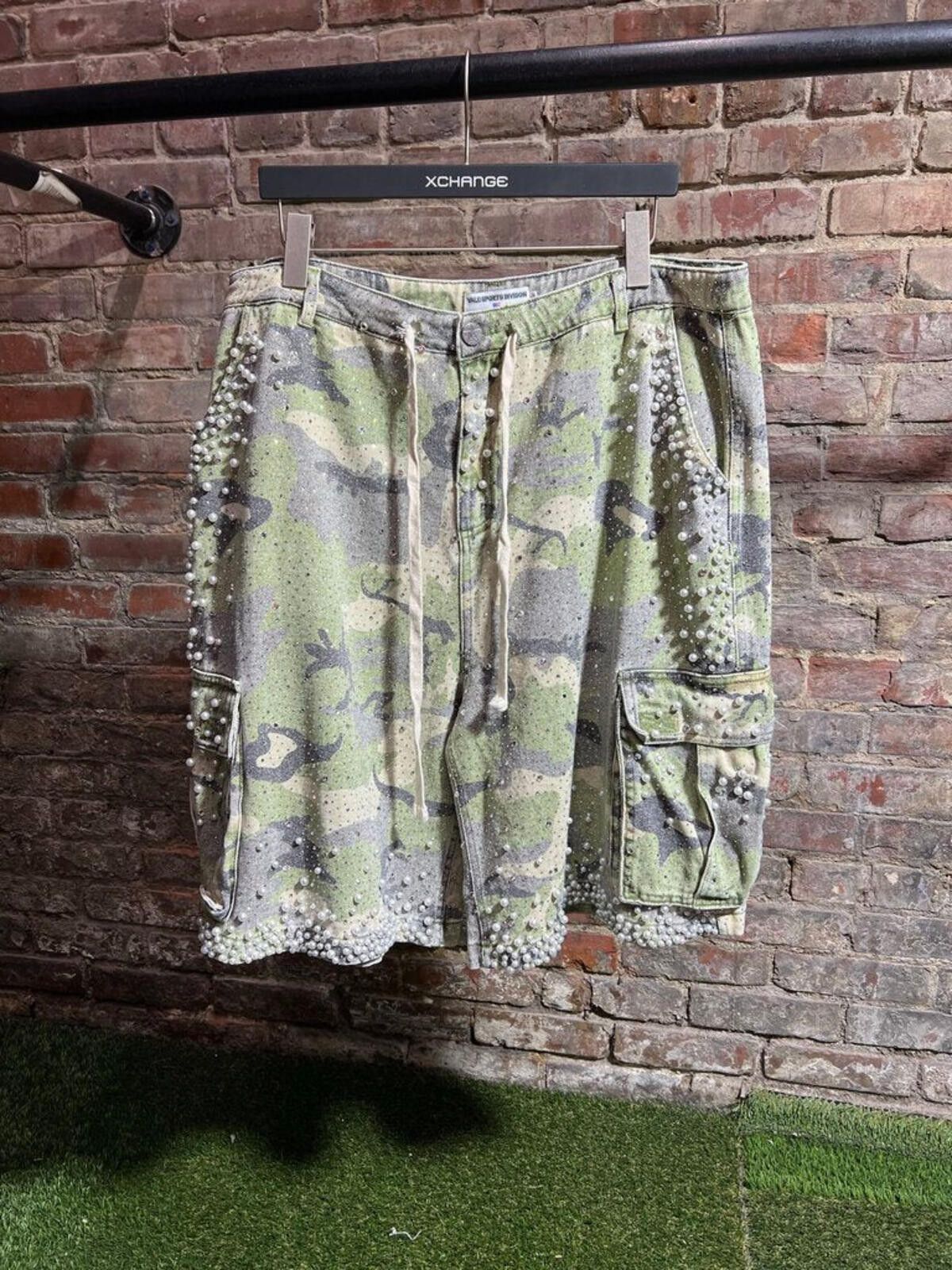 Vale Vale Pearlized Rhinestone Camo Shorts Sz. 36 Size ONE SIZE - 1 Thumbnail