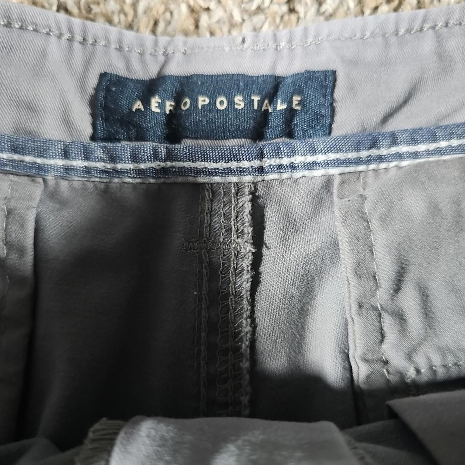 Aeropostale Aeropostale Sz 31 Gray Shorts Size US 31 - 4 Thumbnail