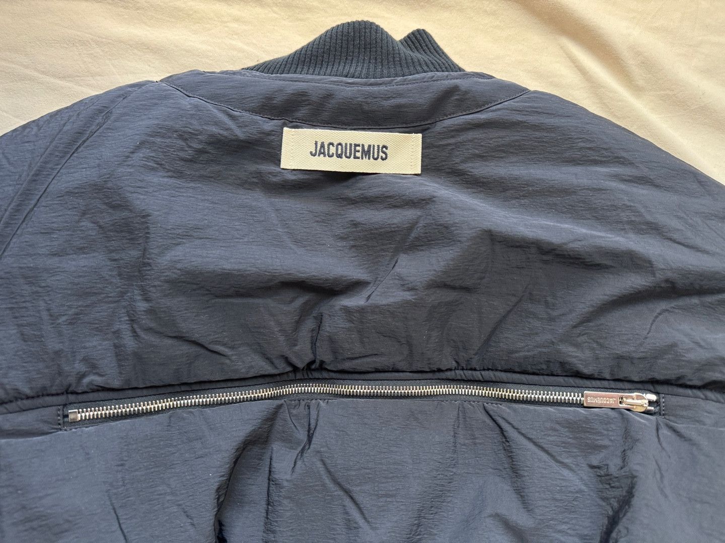 Jacquemus Jacquemus Croissant puffer bomber jacket Dark Navy Size US L / EU 52-54 / 3 - 7 Thumbnail