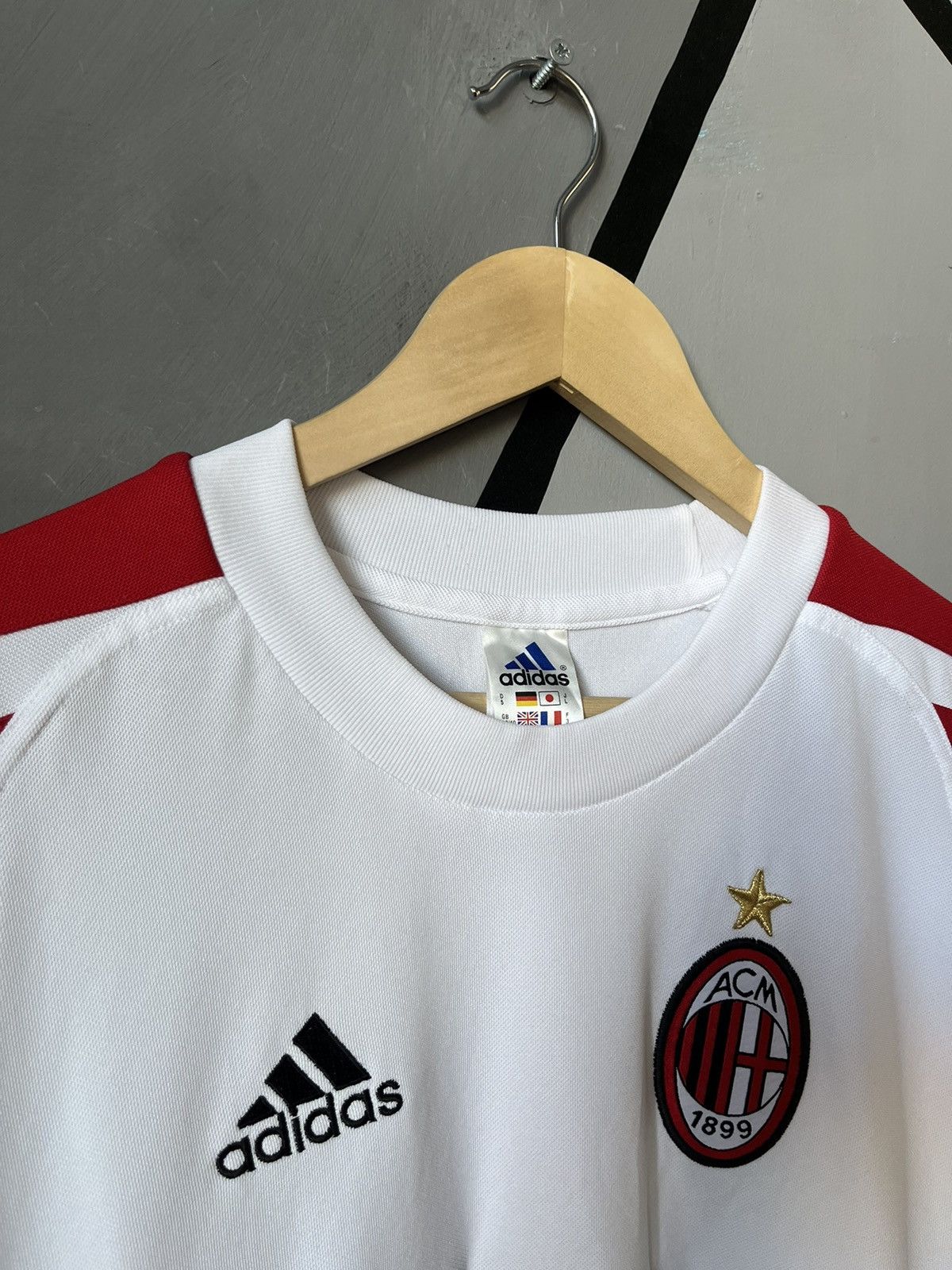 Adidas Vintage Adidas Milan Training Soccer Jersey Y2K Hype Size L Size US L / EU 52-54 / 3 - 3 Thumbnail