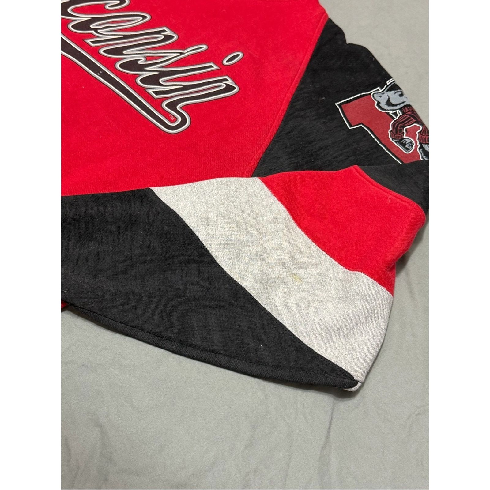 Other Vintage Galt Sand Wisconsin Badgers Crewneck 90s Size M Size US M / EU 48-50 / 2 - 4 Thumbnail