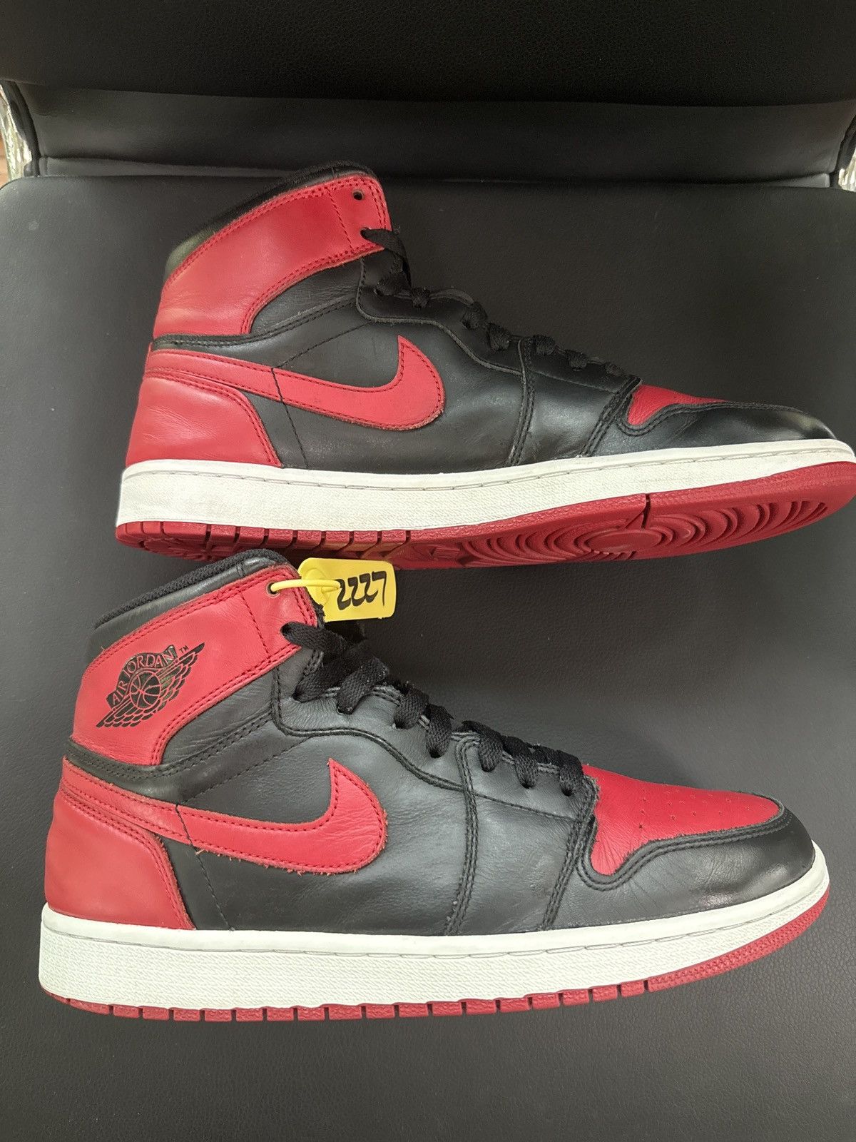 Jordan Brand Retro 1 Black & Red Bred Size US 10 / EU 43 - 1 Thumbnail