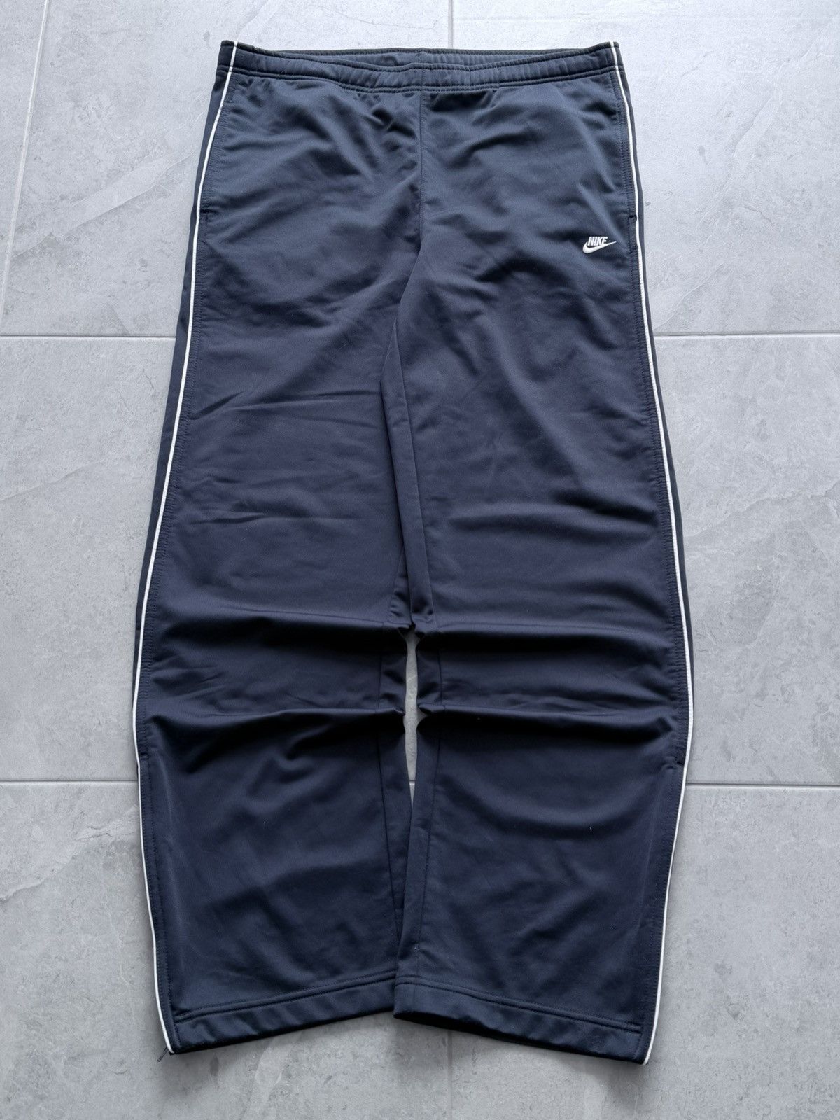 Nike Vintage 00s Nike Baggy Sweatpants Y2K Size US 32 / EU 48 - 1 Thumbnail