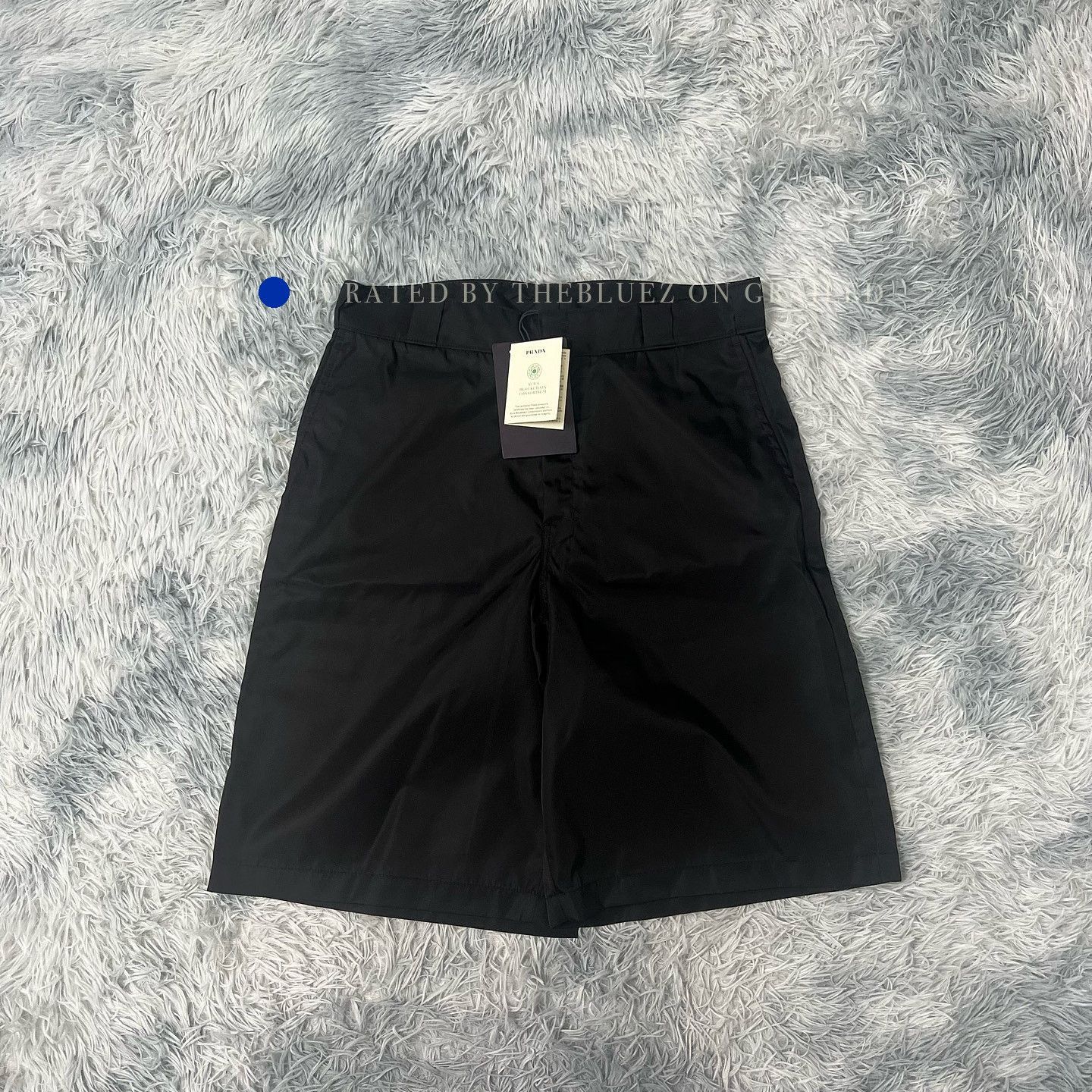 Prada Re-Nylon Logo Black Shorts in Size 30 Size US 30 / EU 46 - 1 Thumbnail
