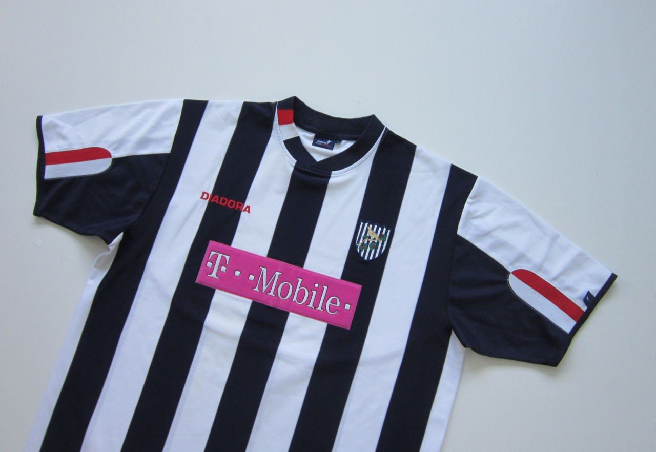 Vintage Diadora West Bromwich Soccer Jersey 2004-2005 Home Size US XL / EU 56 / 4 - 2 Thumbnail
