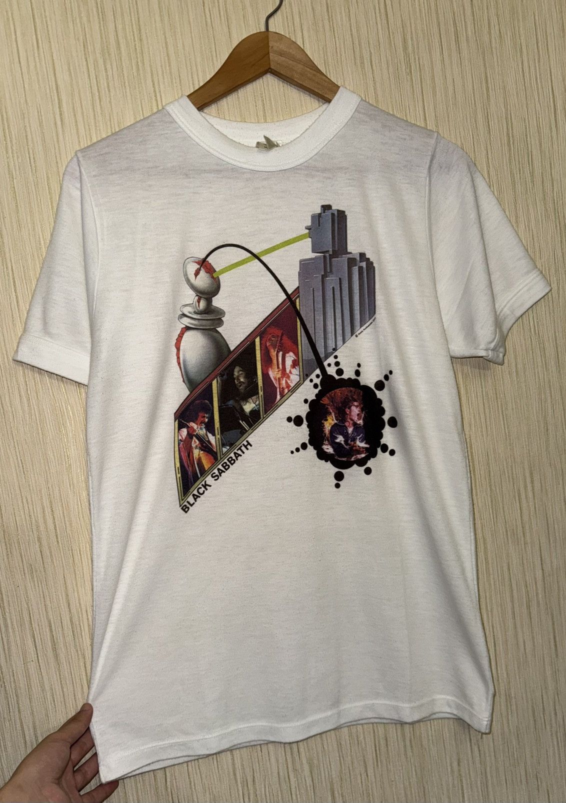 Vintage Vintage Ozzy Osbourne RARE 1977 Tour Black Sabbath T Shirt Size US M / EU 48-50 / 2 - 1 Thumbnail