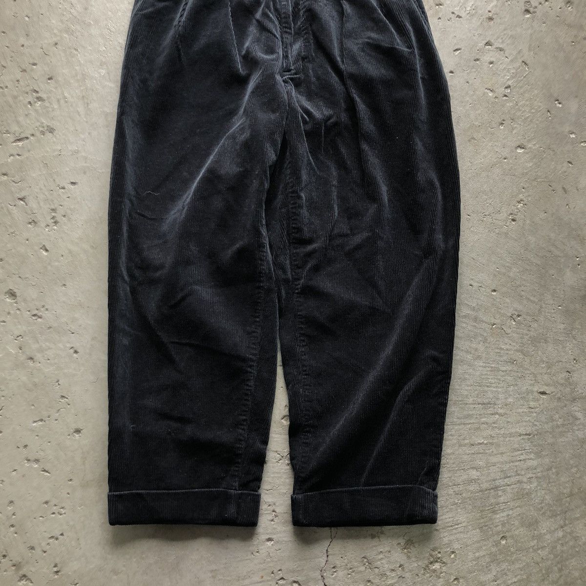 Beams Plus Beams 2Pleats Black Corduroy Pants Size US 32 / EU 48 - 2 Thumbnail