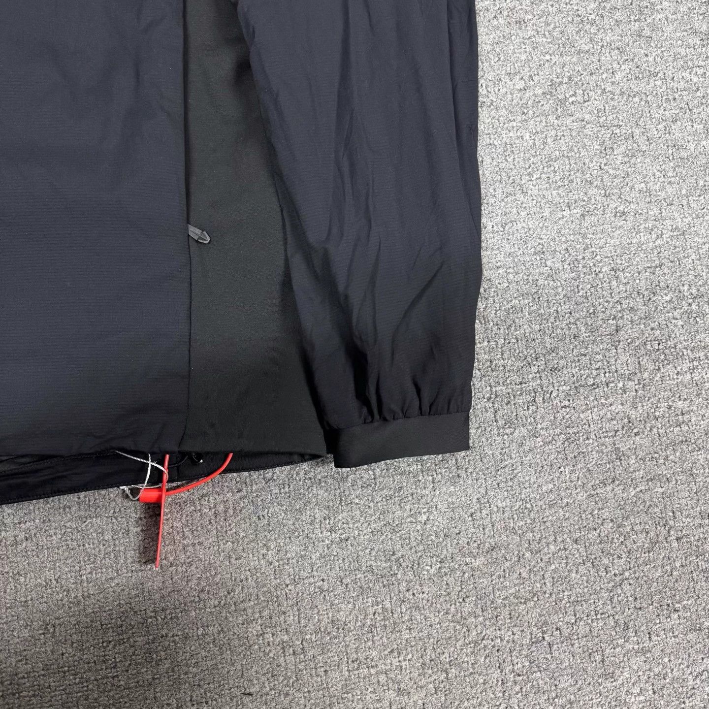 Arc'teryx Arcteryx Atom LT hooded puffer jacket M 99 new Size US M / EU 48-50 / 2 - 3 Thumbnail