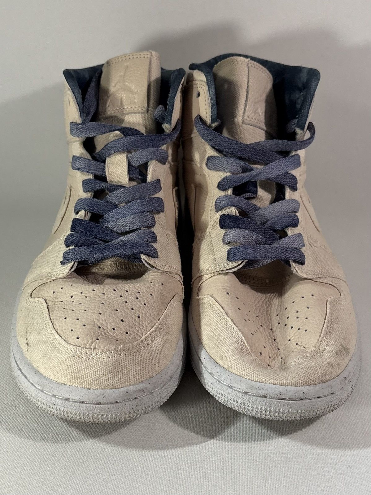 Jordan Brand Nike Air Jordan 1 Mid SE Sanddrift Women's Sneakers Size 9 Size US 9 / IT 39 - 5 Thumbnail