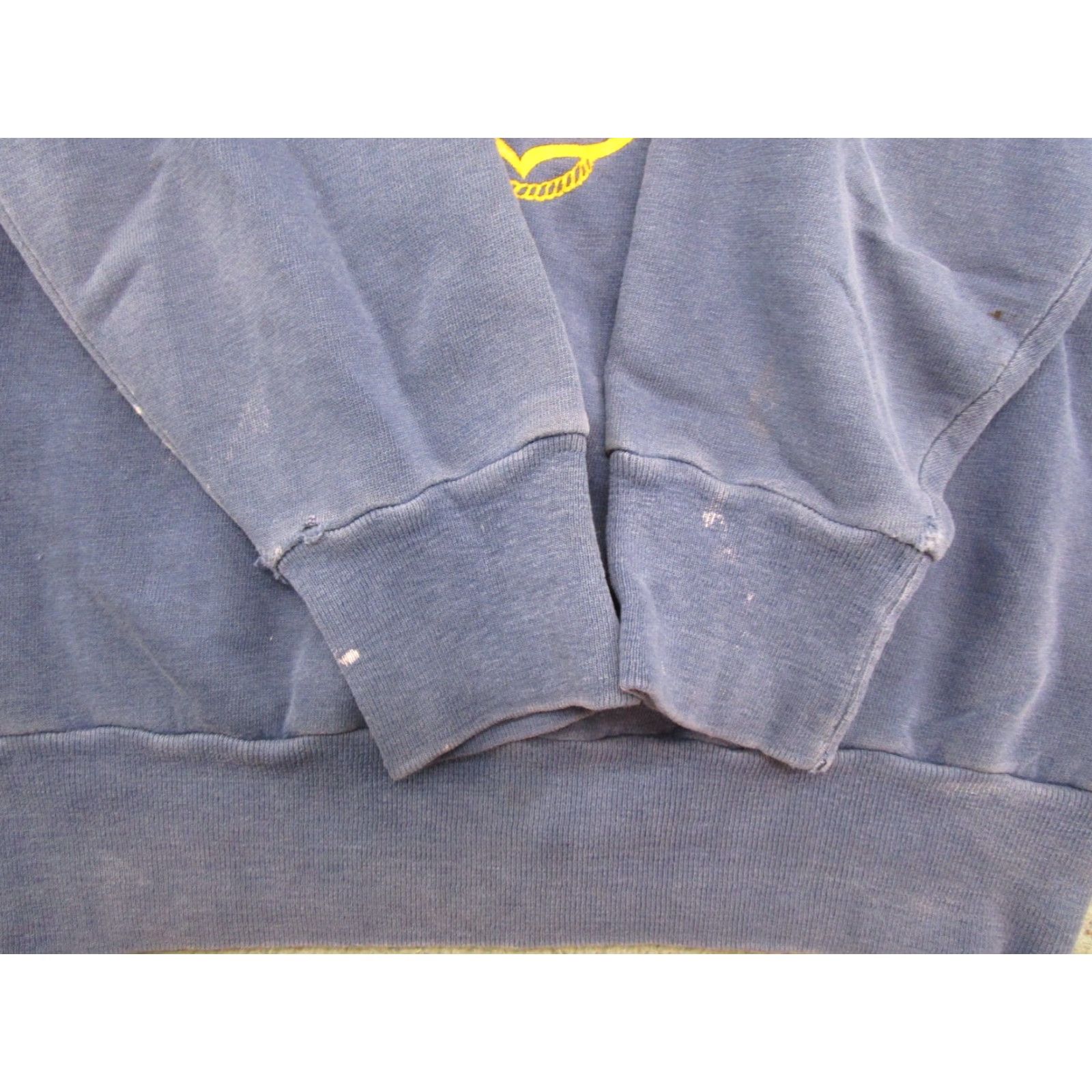 Vintage VINTAGE United States Navy Sweatshirt Shirt Raglan Sleeve Blue M Men Military Logo Pullover All Seasons Winter Fall Spring Hooded Crew Neck Size M Size US M / EU 48-50 / 2 - 5 Thumbnail