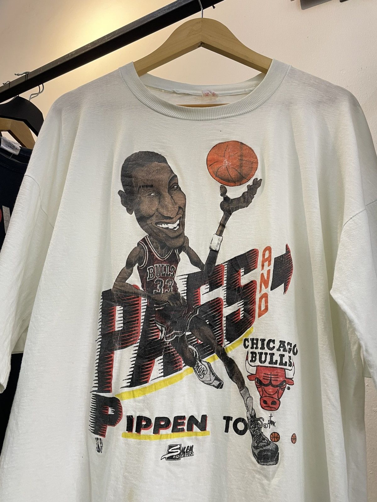 NBA Chicago Bulls Scottie Pippen 90's Size US XXL / EU 58 / 5 - 1 Thumbnail