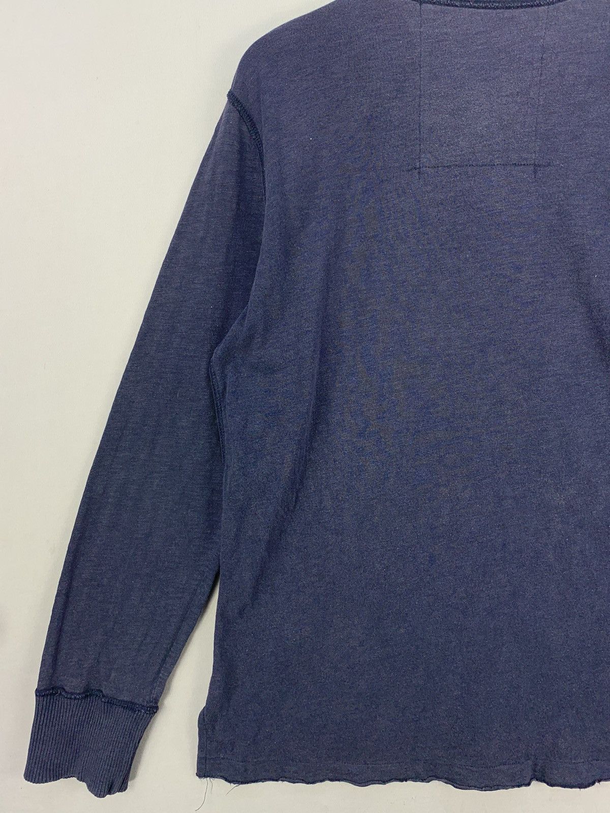 American Eagle Outfitters American Eagle Outfitter Longsleeve Street Style Y2K Tshirt Size US L / EU 52-54 / 3 - 9 Thumbnail
