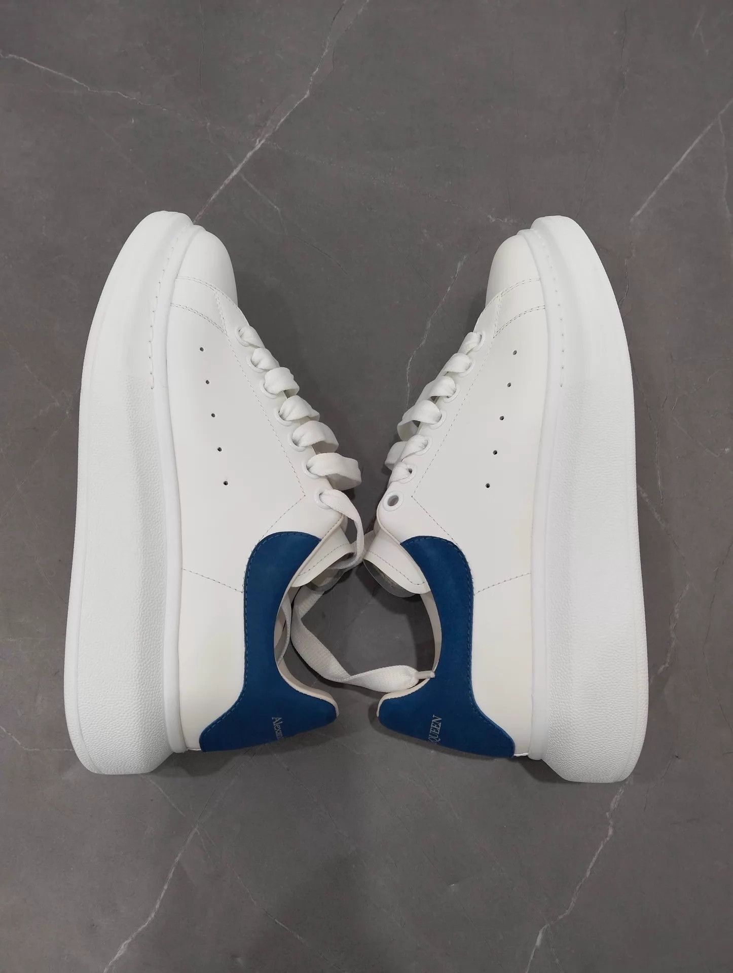 Alexander McQueen Alexander McQueen Blue Tail Platform Shoe 39.5 Size US 9 / IT 39 - 3 Thumbnail