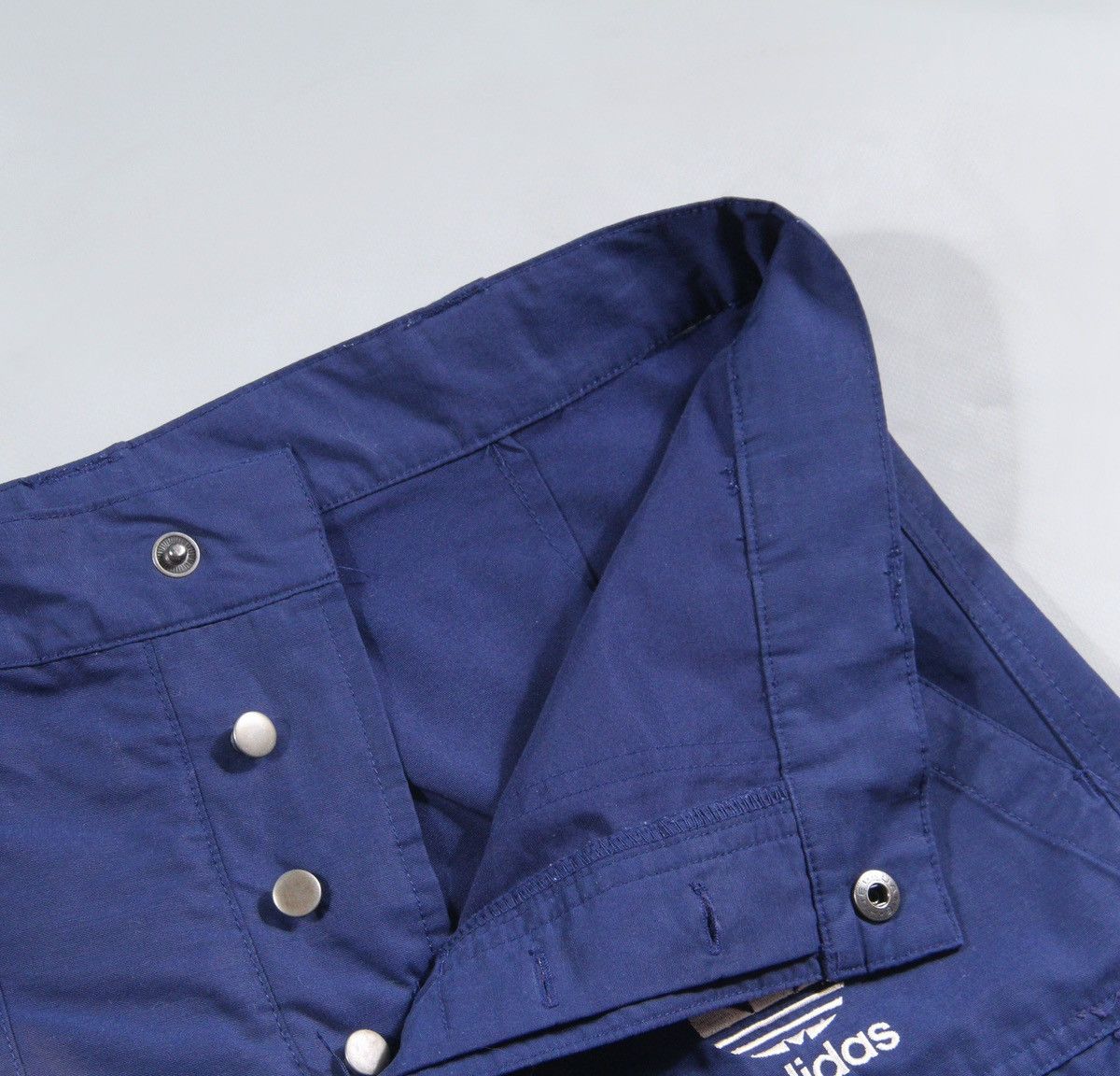 Adidas Adidas Vintage 90s Originals Shorts Nylon Blue Navy Rare S Size US 30 / EU 46 - 3 Thumbnail