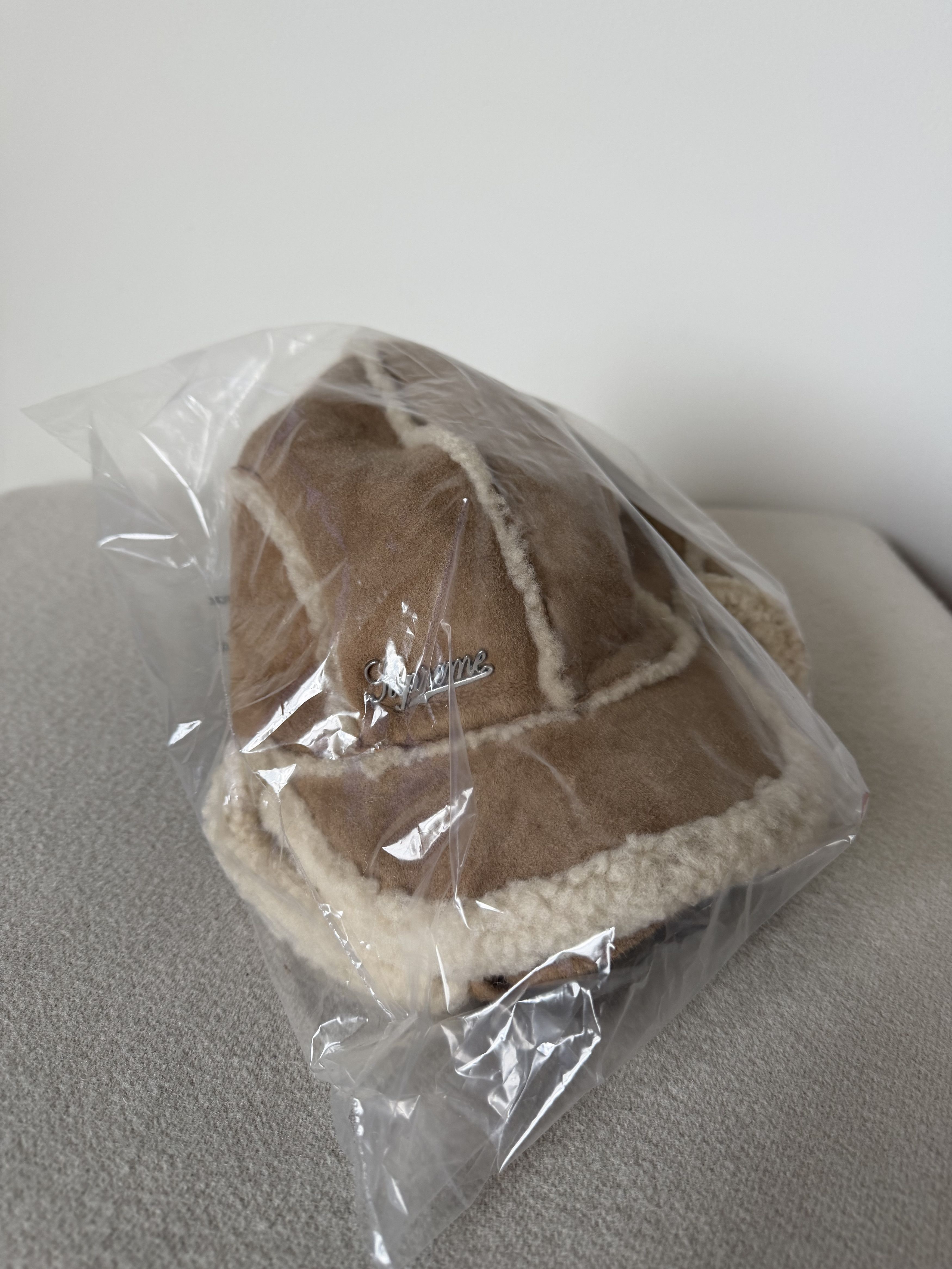Supreme Supreme Shearling Lined Earflap Cap in Tan Size ONE SIZE - 2 Thumbnail