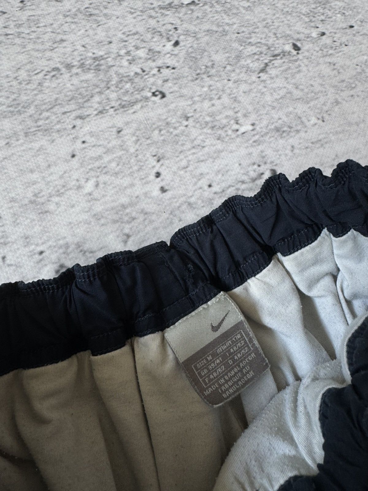 Nike × Vintage NIKE NYLON VINTAGE Y2K OVERSIZE BAGGY FIT PANTS SWEATPANTS Size US 32 / EU 48 - 5 Thumbnail