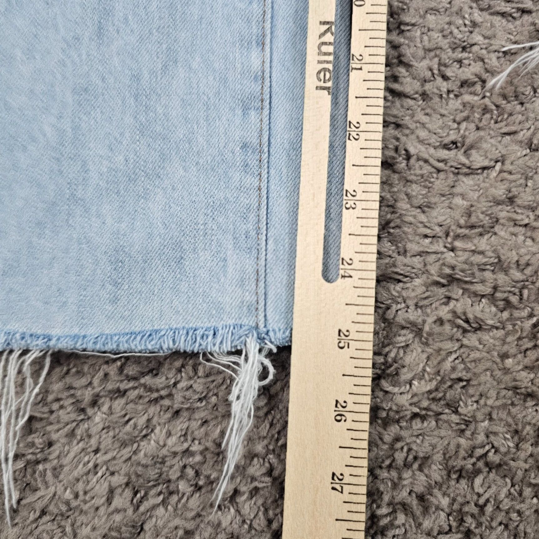 Madewell VINTAGE Madewell Jeans Womens Regular Fit Straight Leg Distressed Light Wash Blue 24x27 Size 42" / US 20 - 6 Thumbnail
