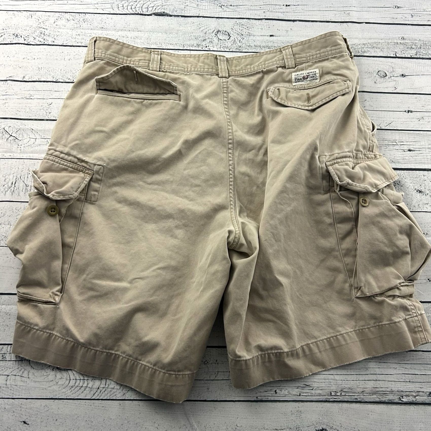 Polo Ralph Lauren VINTAGE Polo Ralph Lauren Cargo Shorts Men 40 Khaki Beige Cargo shorts Mens 40 Beige Size US L / EU 52-54 / 3 - 8 Thumbnail