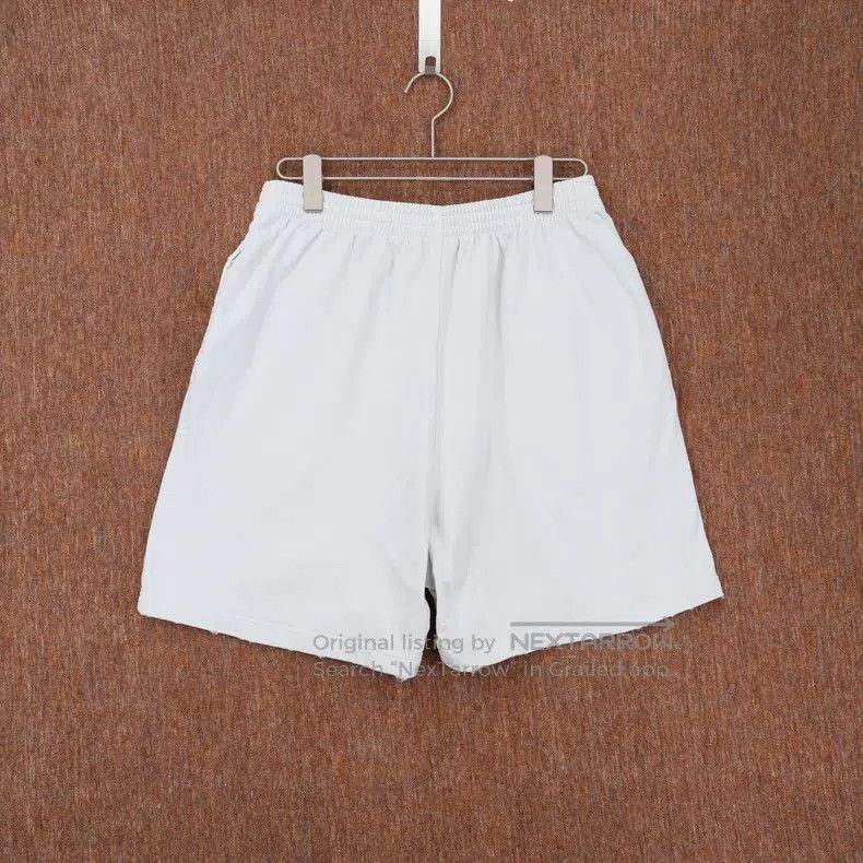 Balenciaga Balenciaga size S Embroidered logo casual shorts Size US 27 - 1 Thumbnail