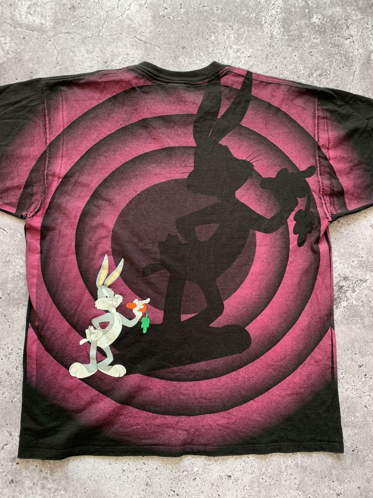 Cartoon Network 🔥Looney Tunes Bugs Bunny 1992 Overprint T-shirt Size US XL / EU 56 / 4 - 9 Thumbnail