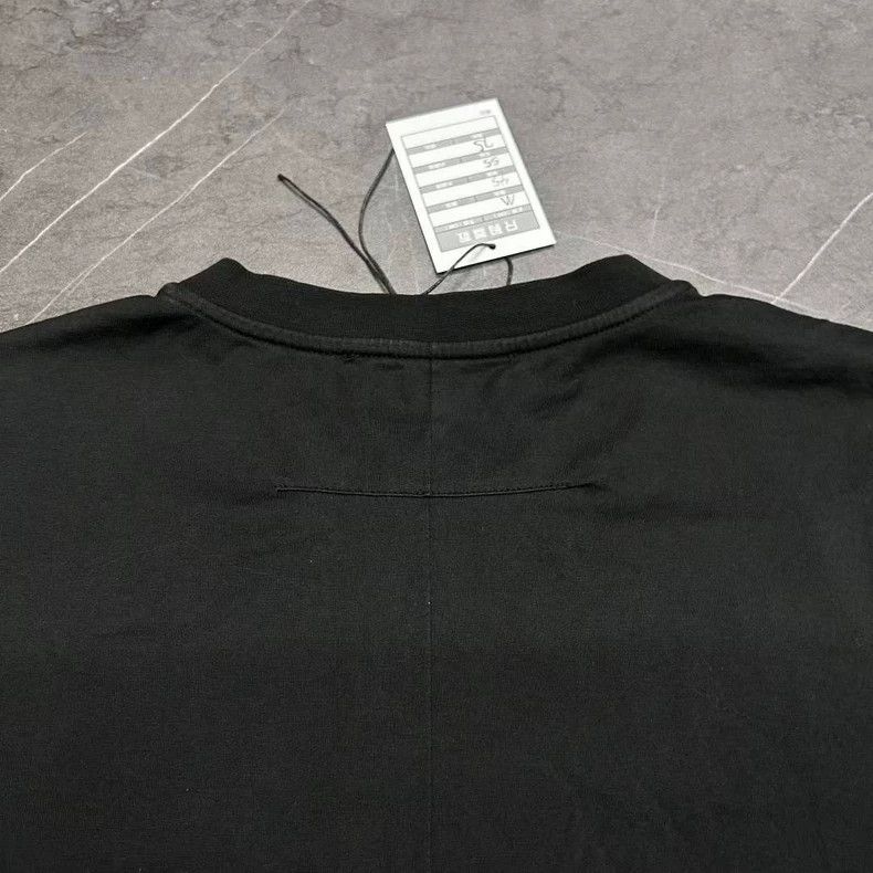 Givenchy Givenchy I FEEL LOVE Short-Sleeve Size US M / EU 48-50 / 2 - 5 Thumbnail