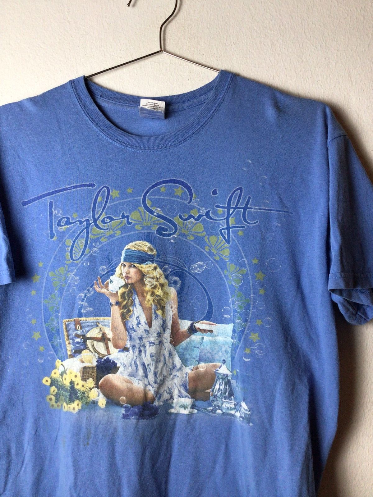 Rap Tees Taylor swift 2009 Size US M / EU 48-50 / 2 - 1 Thumbnail