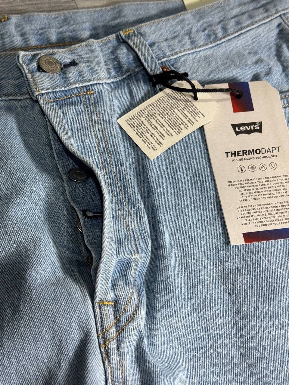 Levi's Levi’s 501 Thermodapt Jeans in Light Blue W36 L32 Size US 36 / EU 52 - 3 Thumbnail