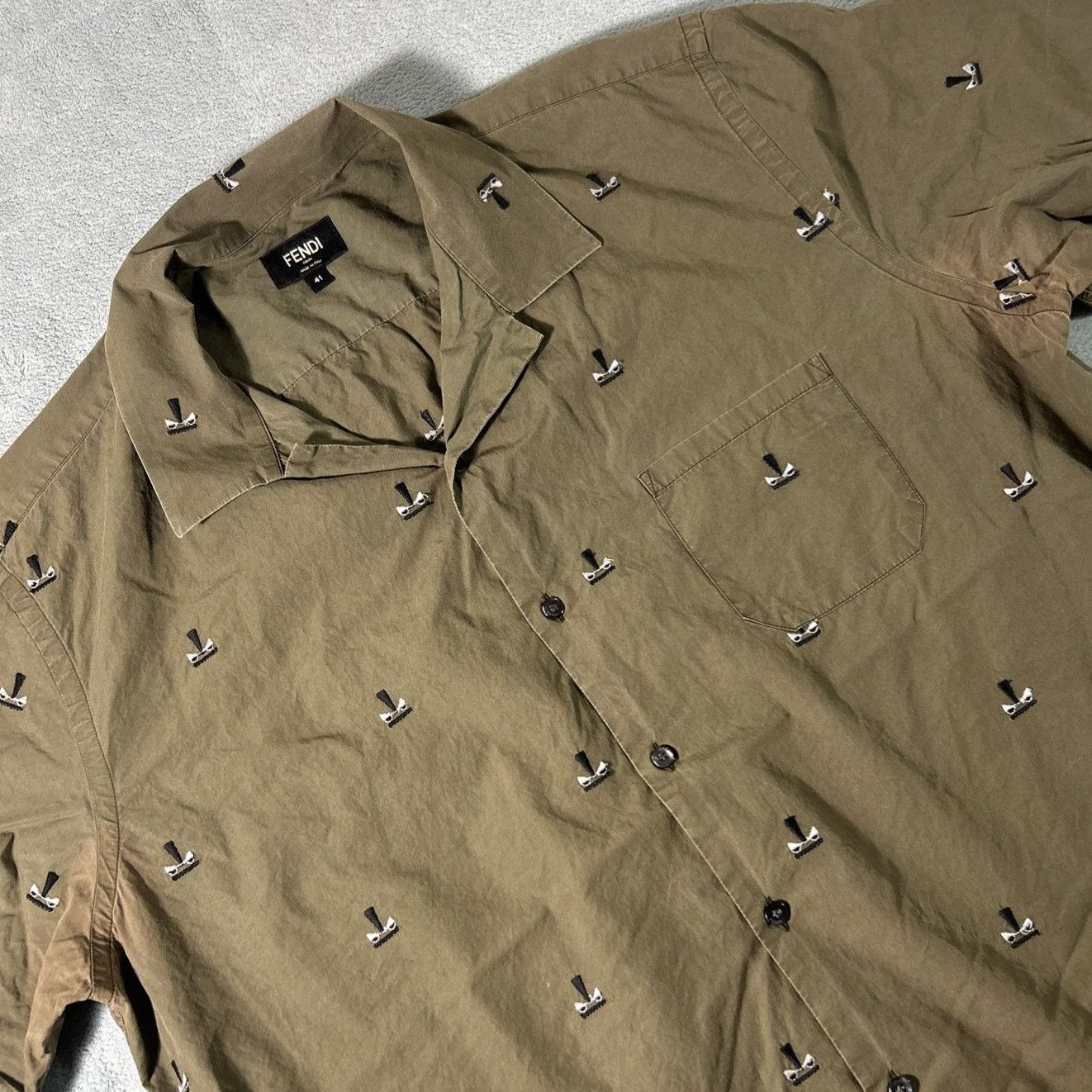 Fendi Fendi Embroidery Button Up Dress Shirt Womens Large 41 Italy Size L / US 10 / IT 46 - 1 Thumbnail
