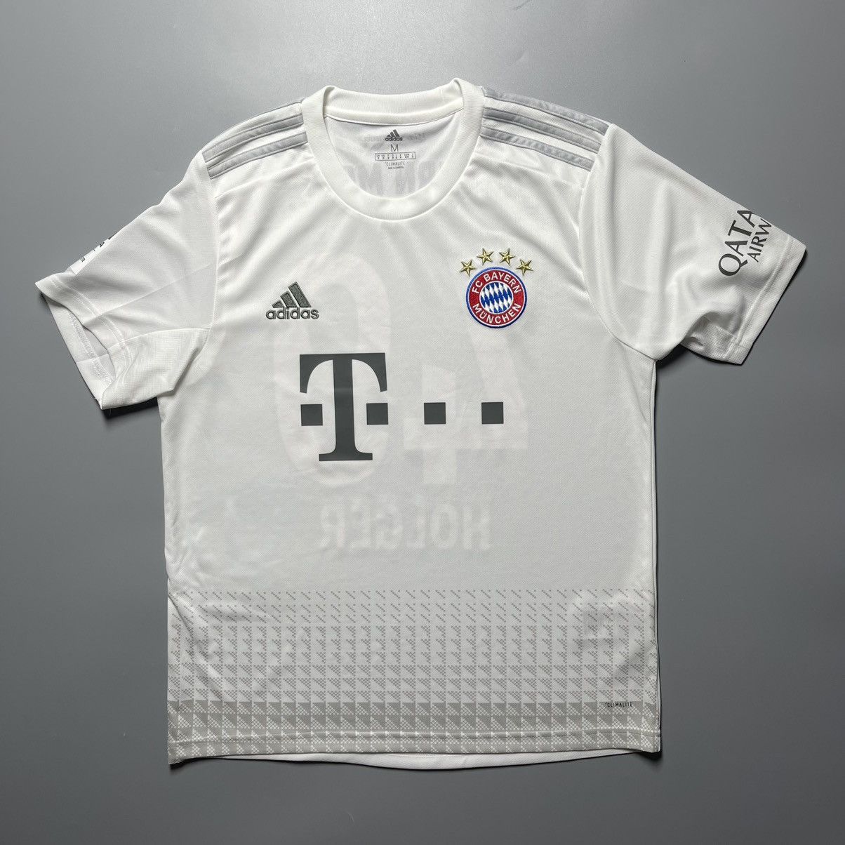 Adidas BAYERN ADIDAS 2019/2020 FOOTBALL SOCCER AWAY JERSEY Size US M / EU 48-50 / 2 - 1 Thumbnail
