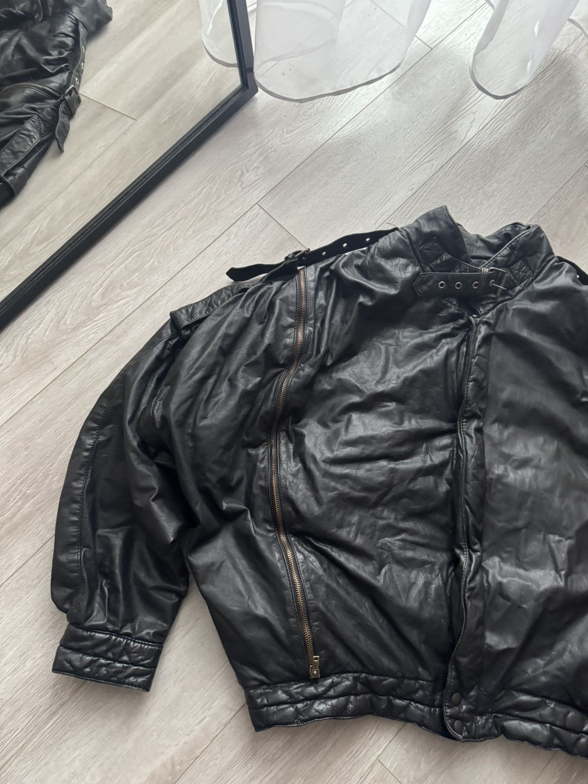 Genuine Leather Vintage Like Balenciaga Cargo Leather Bomber Jacket Hype Size US M / EU 48-50 / 2 - 3 Thumbnail