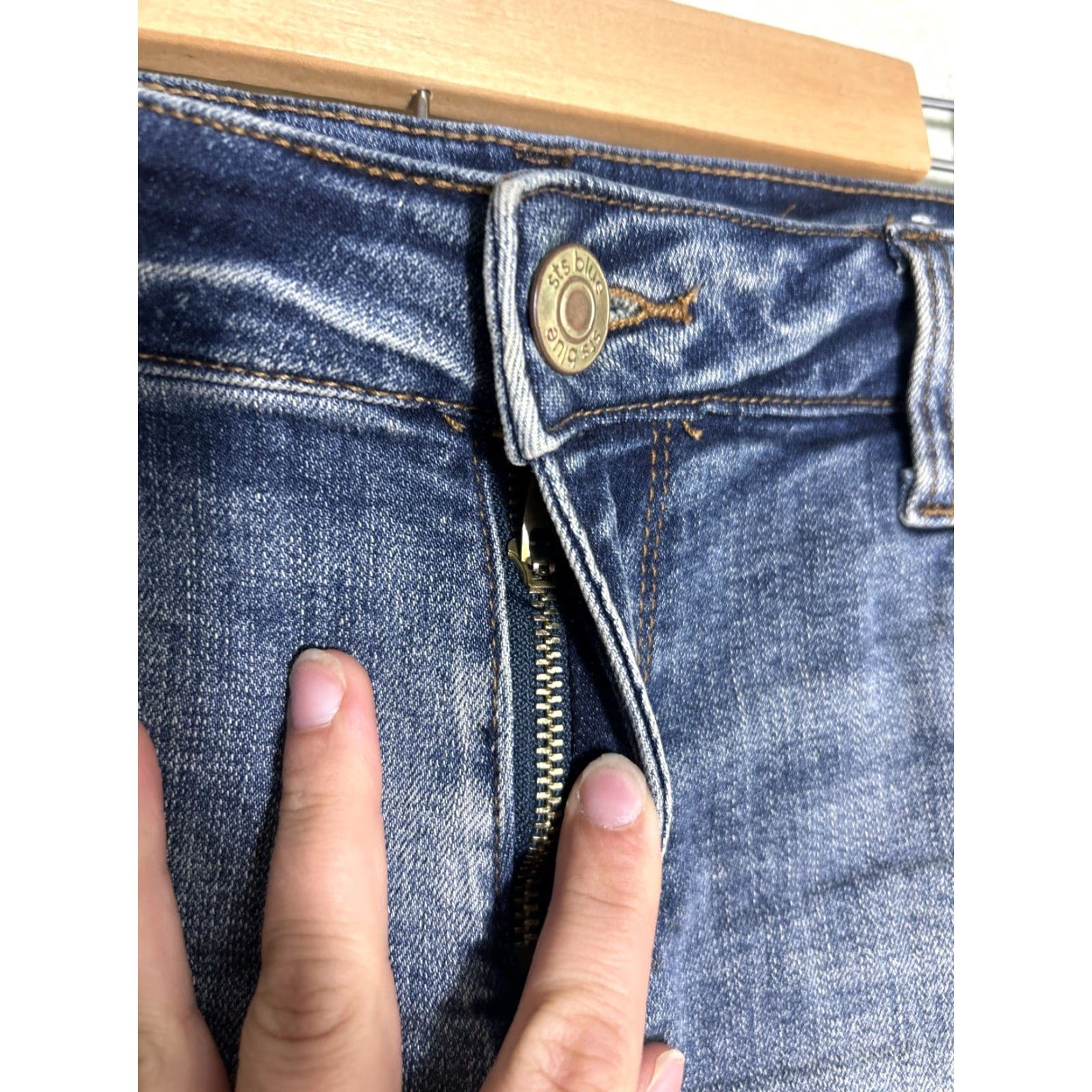 Denime STS Blue Womens Cut Off Denim Boyfriend Shorts Distressed Size 28x2 Size 28" / US 6 / IT 42 - 4 Thumbnail