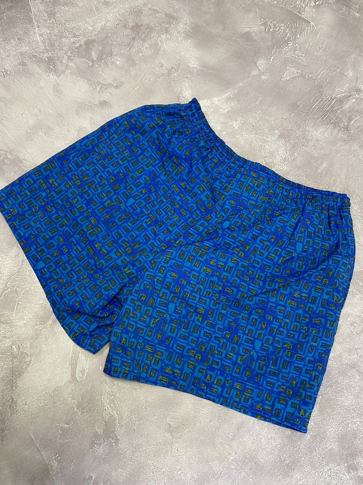 Nike 90s Vintage Nike Nylon Surfing Aztec Shorts All Over Print Size US 36 / EU 52 - 5 Thumbnail