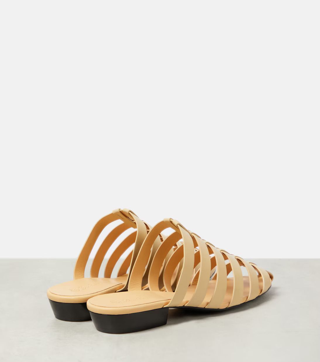 Loro Piana o1srvl11e0225 Kaede Leather Mules in Cream Size US 10 / IT 40 - 3 Thumbnail
