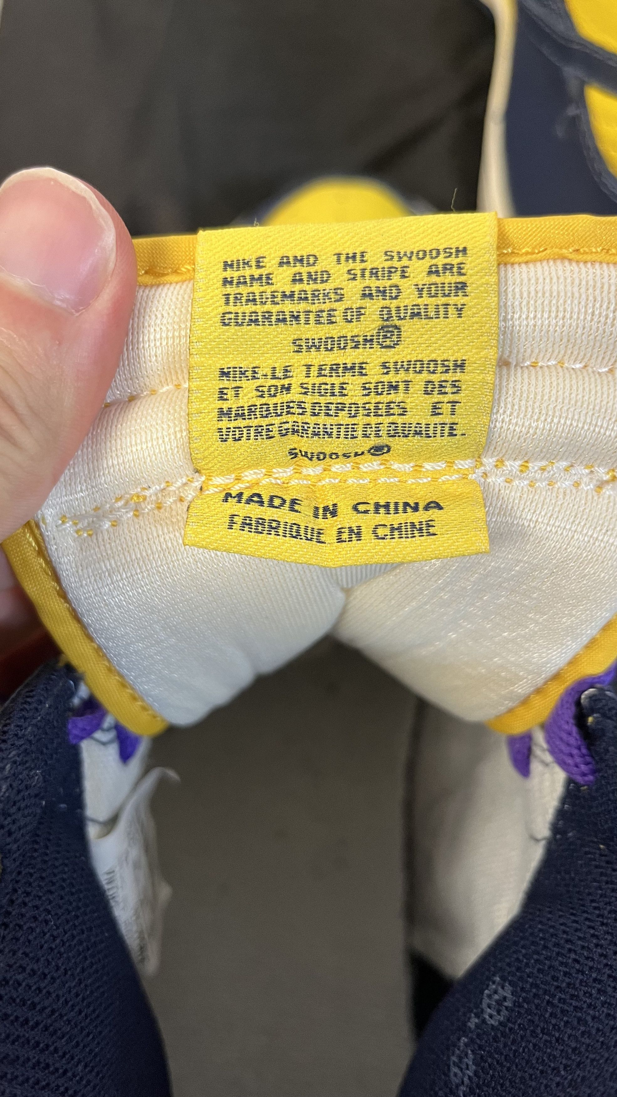 Nike Nike Dunk High QK VNTG Michigan 2007 Size US 9.5 / EU 42-43 - 6 Thumbnail