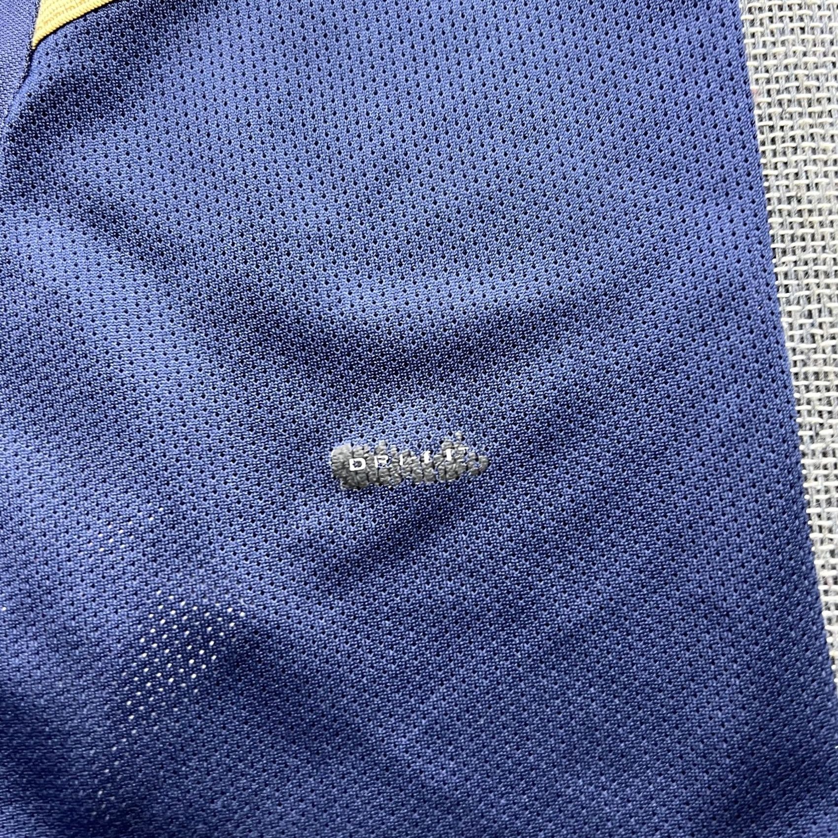 Nike VINTAGE Nike TSV 1860 Munich 2003 2004 Home Football Jersey Shirt Mens Large Blue Short Sleeve T-Shirt Activewear Casual Football Womens/Mens Size US L / EU 52-54 / 3 - 5 Thumbnail