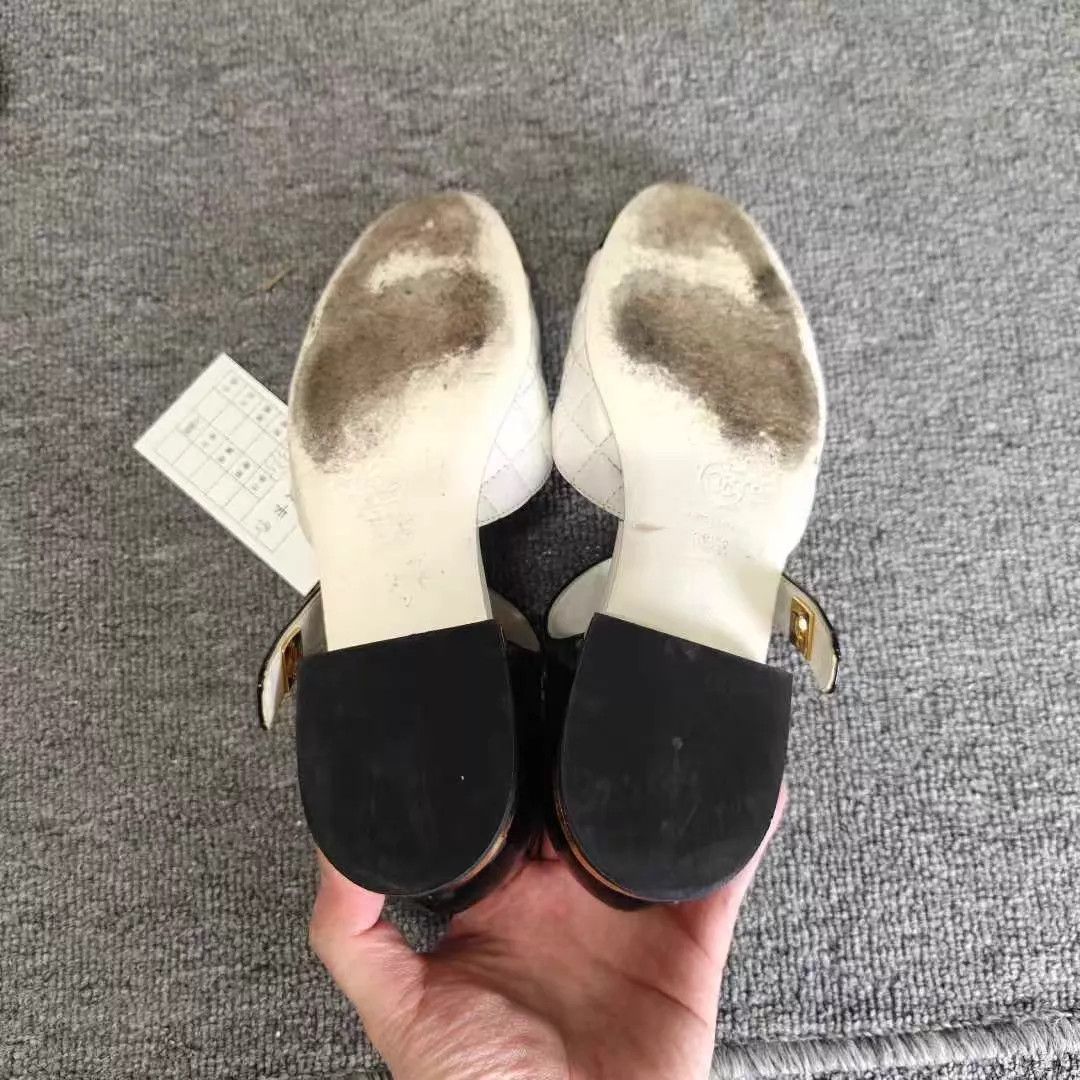 Chanel Chanel 95 New CC Buckle 37.5 3400 Size US 7 / IT 37 - 6 Thumbnail