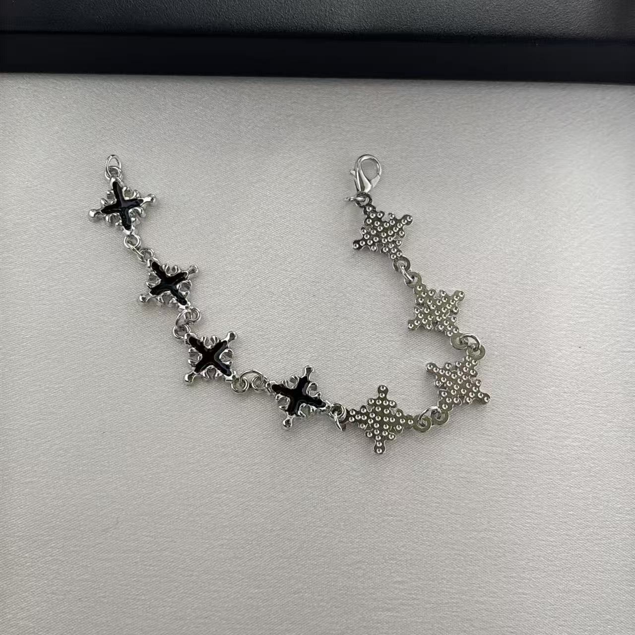 Other Cross Link Chain Bracelet for Men Women Streetwear Hip Hop Size ONE SIZE - 3 Thumbnail