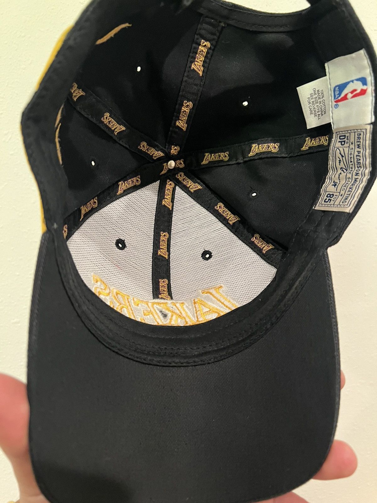NBA × Vintage Vintage Lakers Flame Drew Pearson Hat Size ONE SIZE - 4 Thumbnail