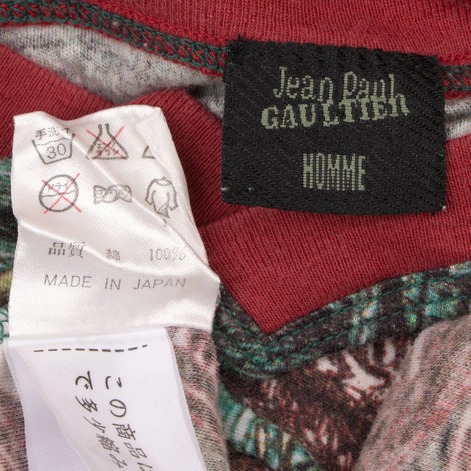 Jean Paul Gaultier Native Print V-Neck T-Shirt in Red, Green, and White Size US M / EU 48-50 / 2 - 11 Thumbnail