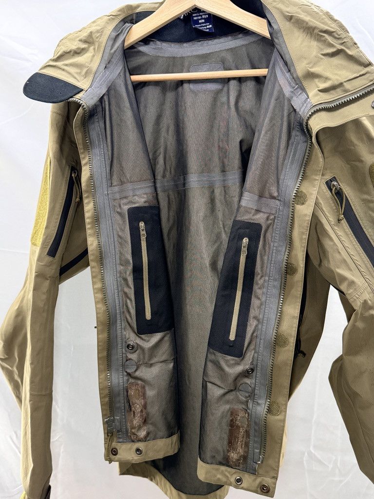 Arc'teryx ARCTERYX LEAF Alpha Gen 1 Crocodile Gore Tex Jacket Size US M / EU 48-50 / 2 - 21 Thumbnail